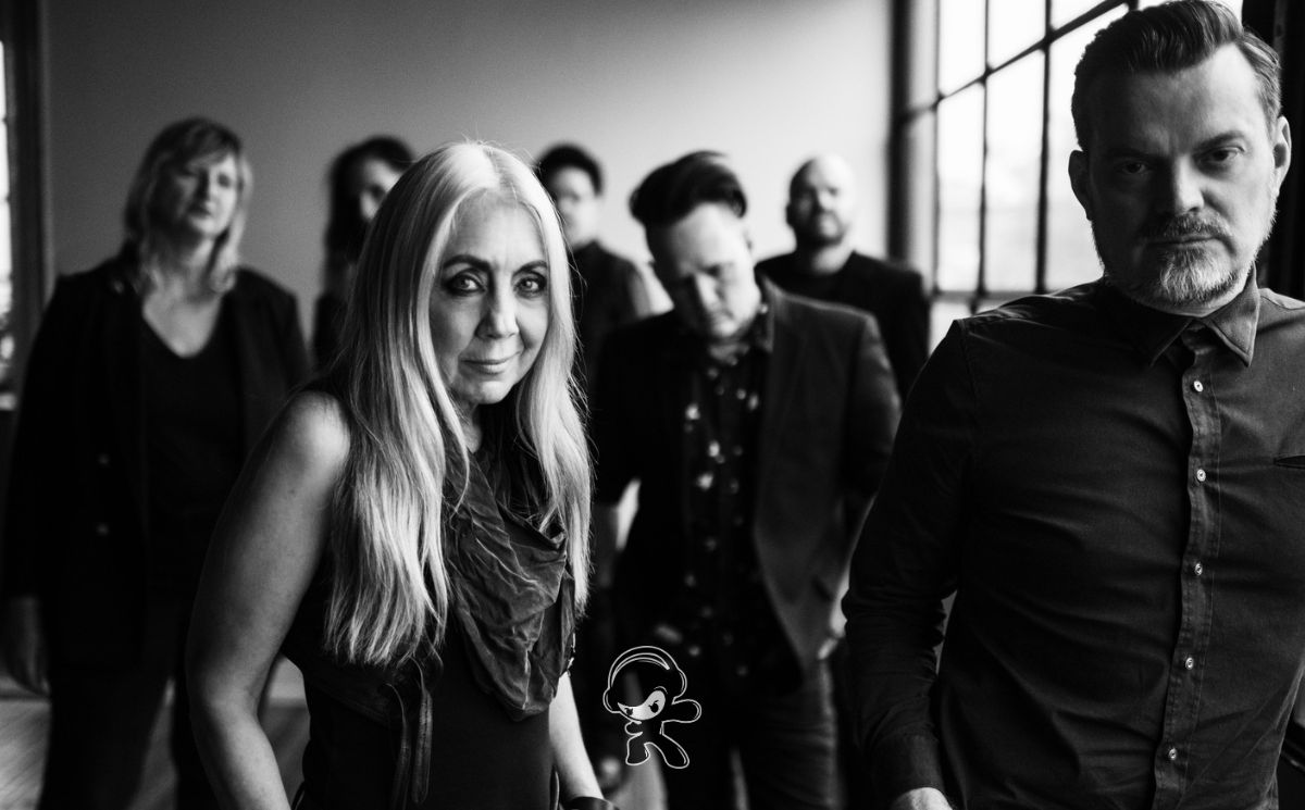 Silver Sircus - Cut Off My (Alternative Rock)