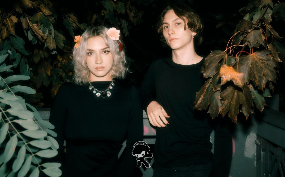 autumn in july - flowers fade (Dream Pop)