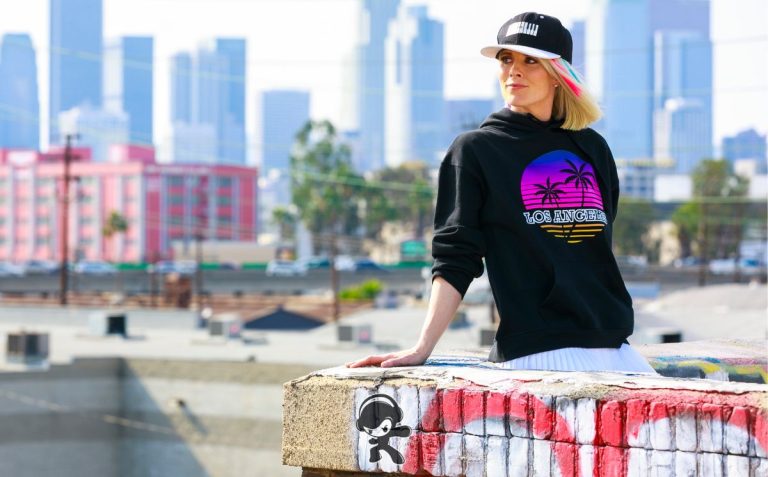 Dancing in the Kitchen x Ashley Meirs - Under The Bridge (Pop)