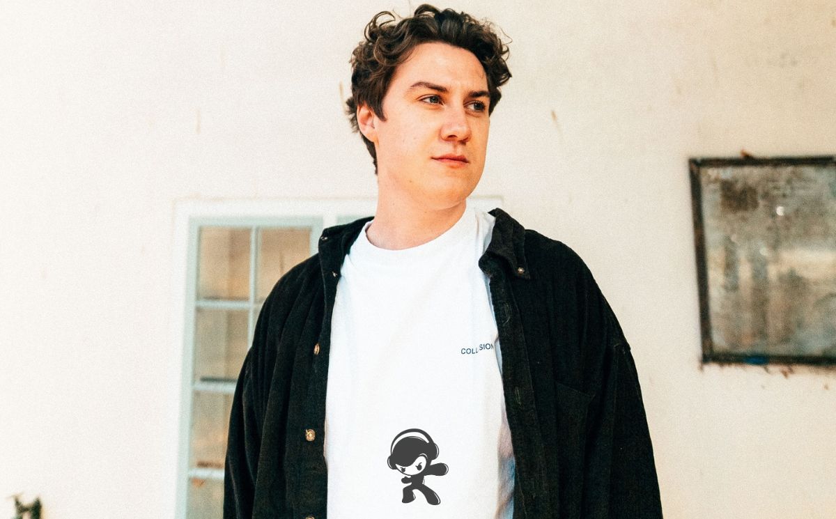 Joey Collins - Is This What We're Living For? (Alternative Rock)