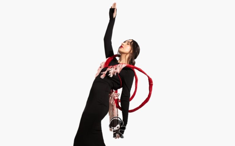 Luise - Listen To Your Inner Voice (Synthpop)