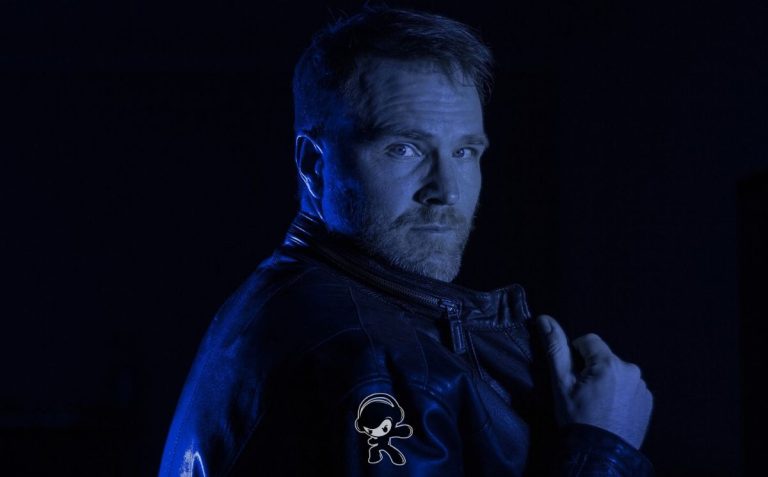 Lushworld - Pines (Indie Electronic)