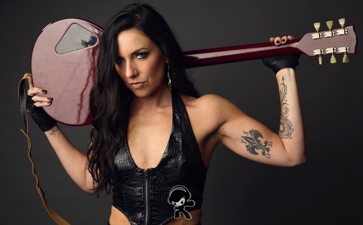 STEFANI SIKORA - Caged Animal (Melodic Metal)