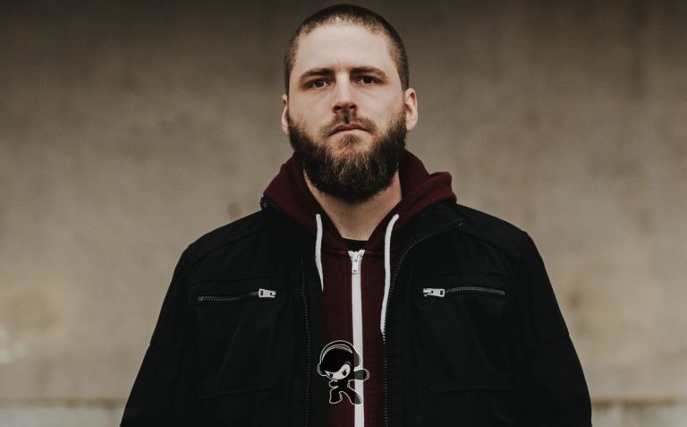 Undead On Steroids - Nostalgia Sux (Metalcore)