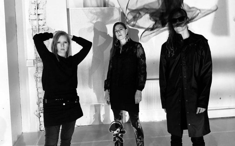 dead undying - Is Chaos (Deathcore)