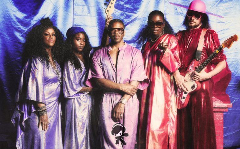 Arp Frique and the Perpetual Singers - Look Up Johnny (Funk)