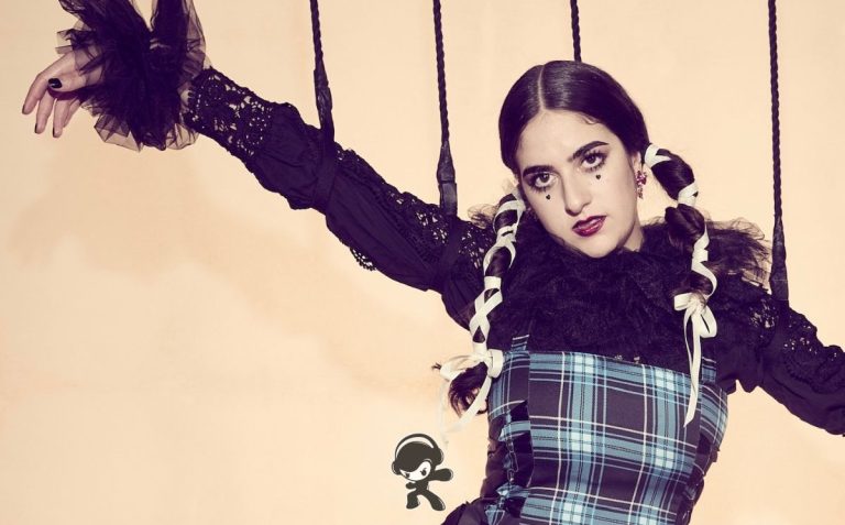 Ava Della Pietra - Marionette (Pop)