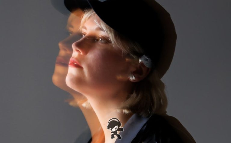 EMILII - I am the morning star (Synthpop)