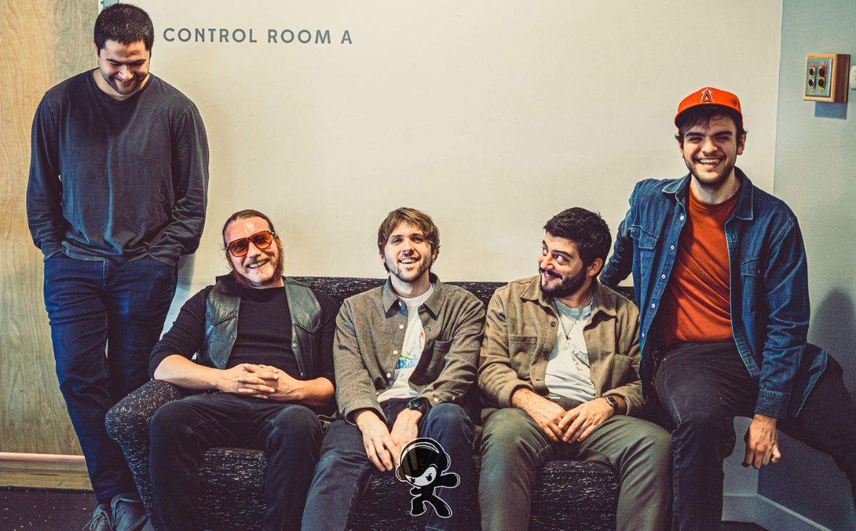 Police Touch Museum - Lover (Indie Rock)