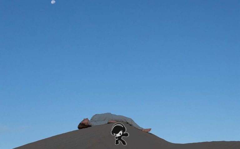 Sofi Gev - Bright Light Shining (Synthpop)