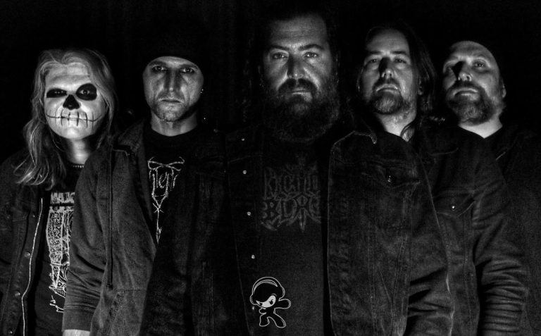 Age of Ruin - Holding On (Hard Rock)