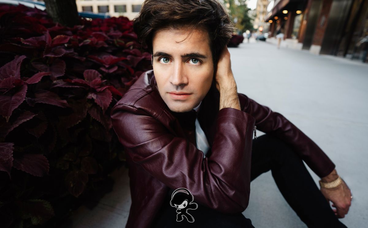 Alwyn Morrison – Chained (Alternative Rock)