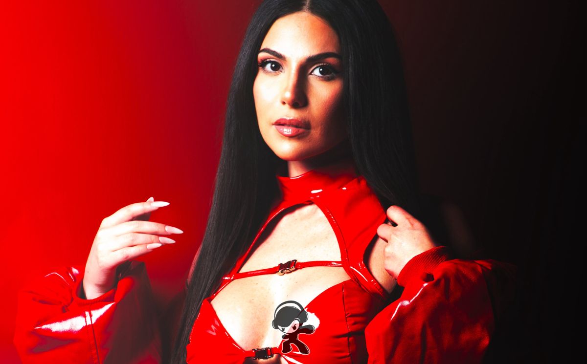 Chrissy Spratt – In Too Deep (Contemporary R&B)