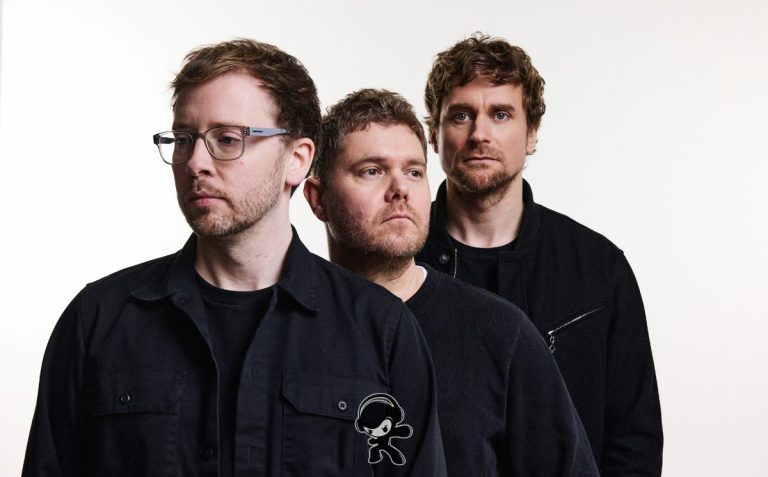 GoGo Penguin - Fallowfield Loops (Indie Electronic)