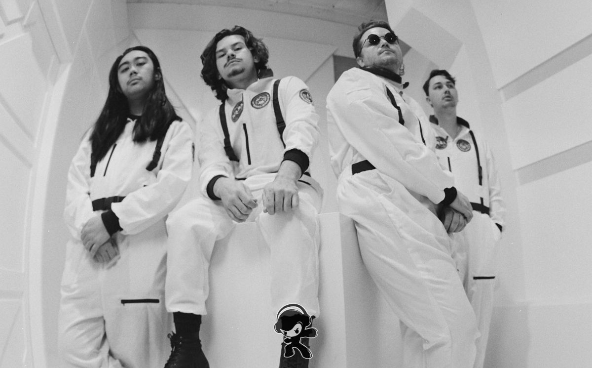 Pure - Next Flight Out (Alternative Metal)