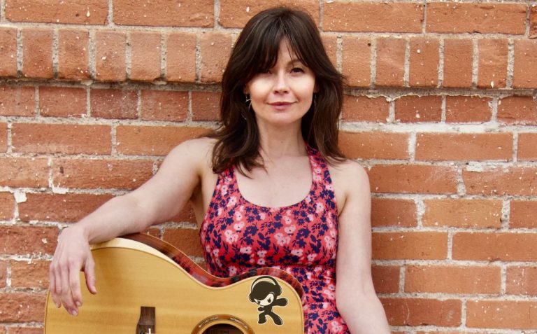 Sarah Banker - COCKADOODLEDOO (Folk Pop)