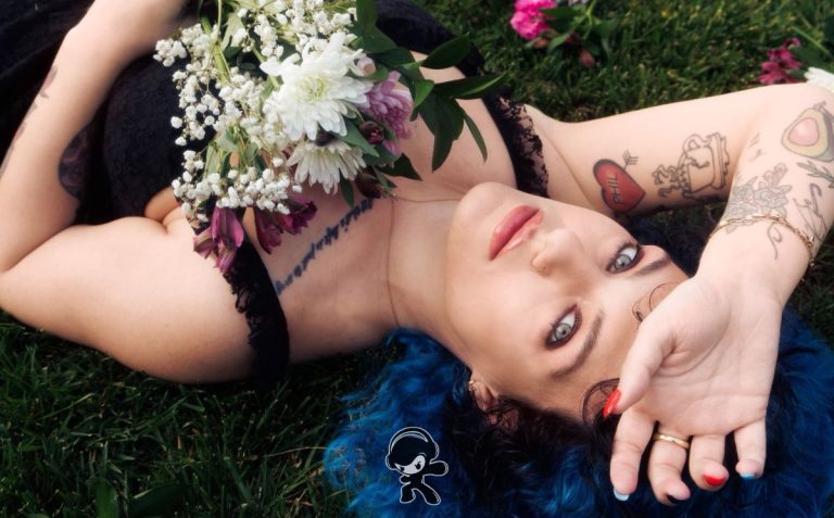 Alex Ray – UR KINDA LUV (Alternative Pop)