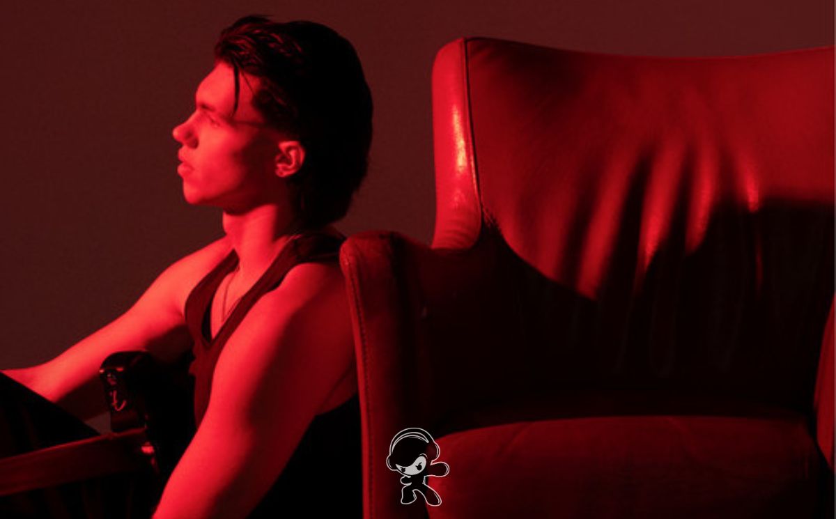 Cass – Dressed In Red (Indie R&B)