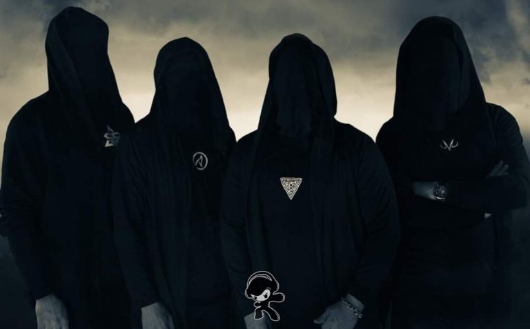 Illusions Play – Empire Of Desolation (Doom Metal)