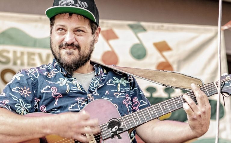 Josh Phillips – Holdin’ On (Indie Pop)