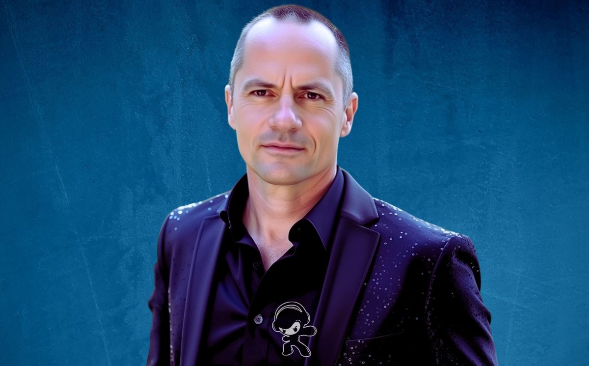 M4TR – Life Without Her (Synthpop)