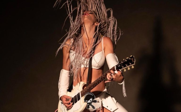 Envy Marshall – HURT y Like A Man (F.L.A.M) (Hard Rock)