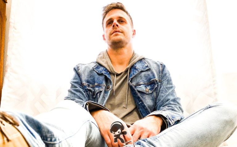 FLEMING – Sarasota Skies (Indie Pop)