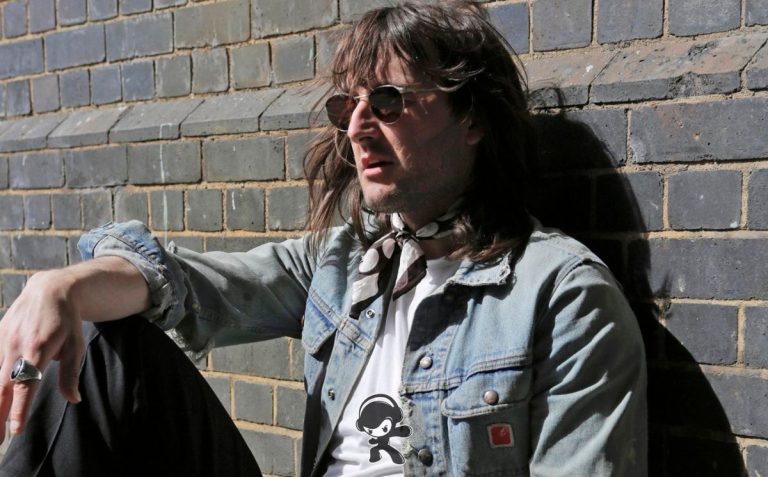 Scott Klein – Paper Cigarette (Indie Rock)