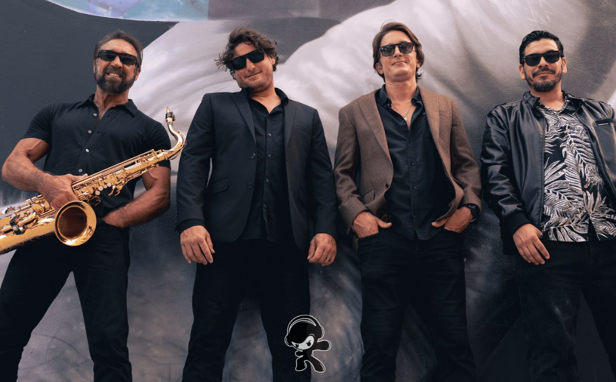 The Holidazed – Under One Galaxy (Indie Rock)