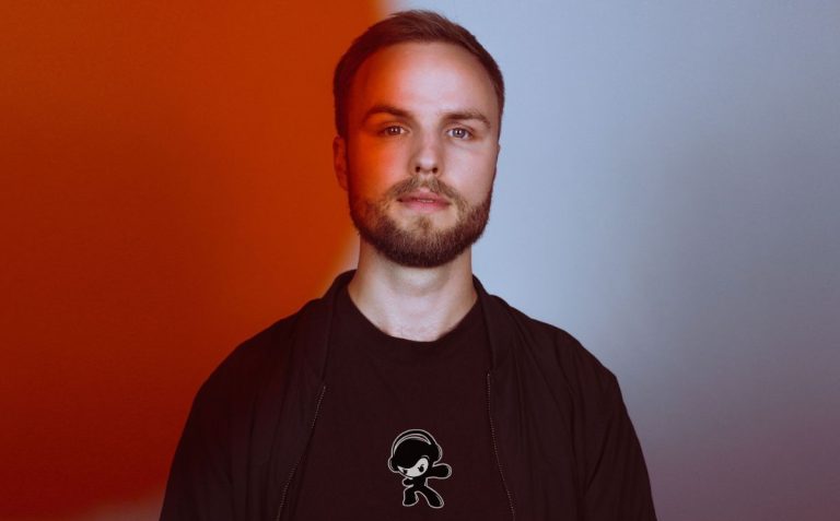 Wilhelm Richard – Between the Lines (Experimental Electronic)