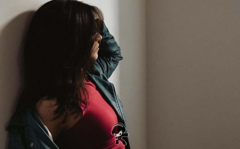 Eliza Prymak – tongue in cheek (Alternative Pop)