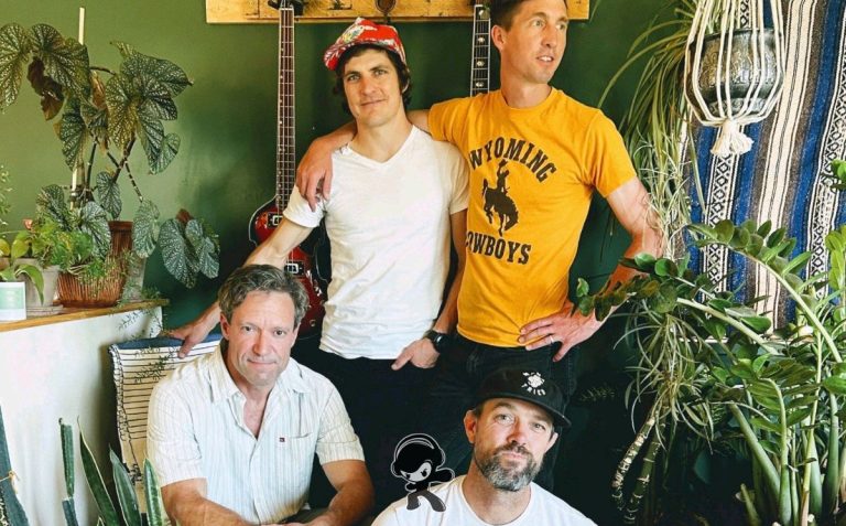 Hotel Draw – Pine Top (Indie Rock)