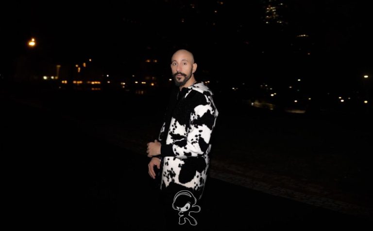 KareemE – Swords (Indie R&B)