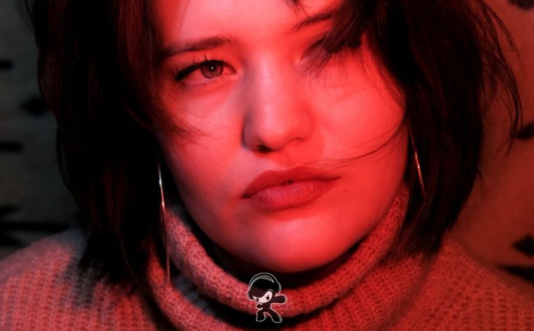 Lioraa' - OXYGEN THERAPY (Alternative Pop)