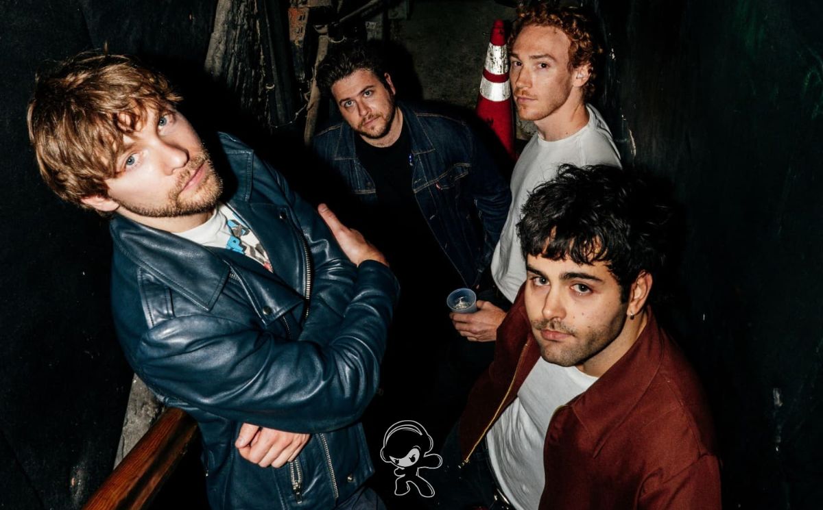 Loose Buttons – Just A Boy In A Band (Indie Rock)