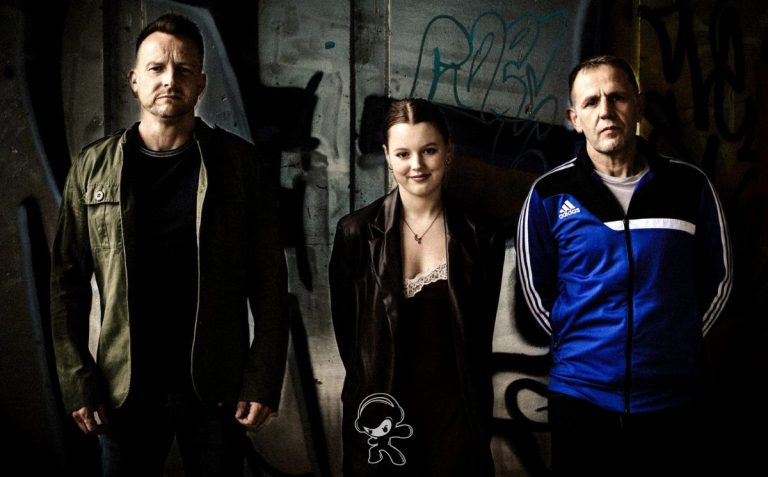 The Crawling Eye – Summer Love (Indie Rock)