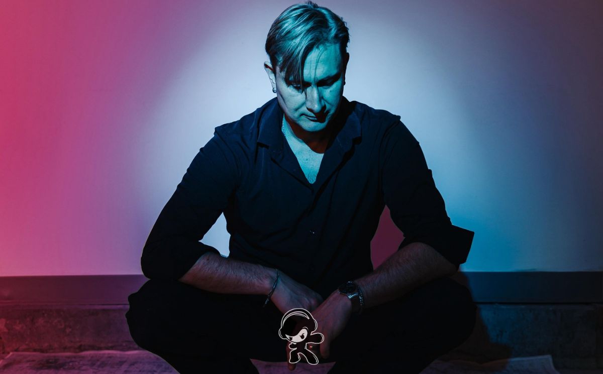 The World On Loan – Ghosts Of Everything In You (Pop Rock)