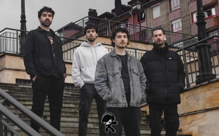 Ashes in the Ocean – Fractures (Metalcore)