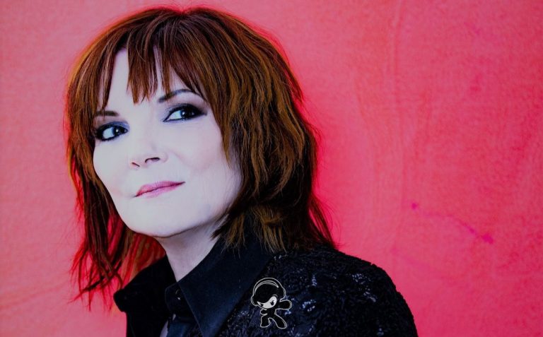 Eileen Carey - Carry Me Away (Alternative Pop)