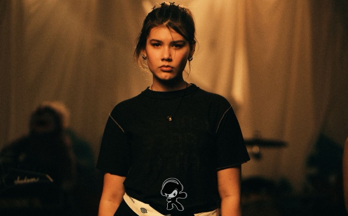 Maple’s Pet Dinosaur – LEGO (Alternative Metal)