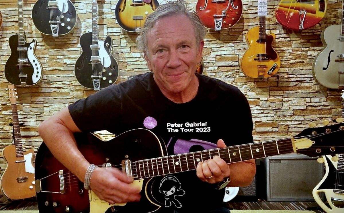 Michael Ess - Two Hearts (Classic Rock)