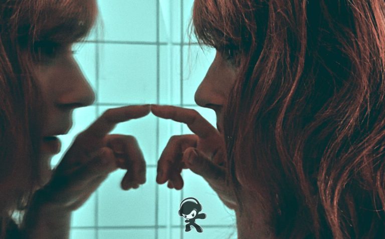 &Tilly - Maybe I'll Stay in a Different Shadow y Please (Synthpop)