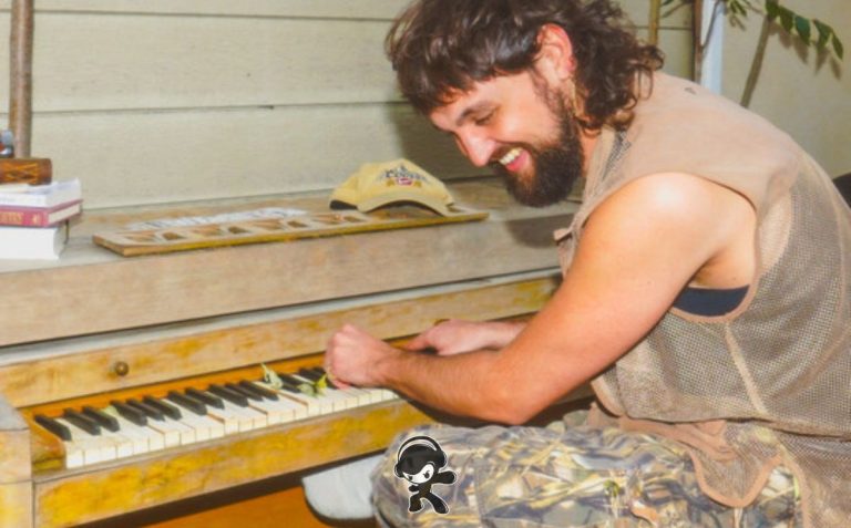 Timmy Skelly – Nowhere Land (Indie Rock)