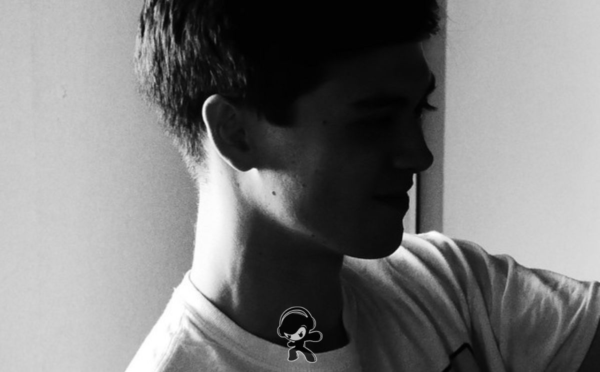 aptist - Into Skies (Downtempo)