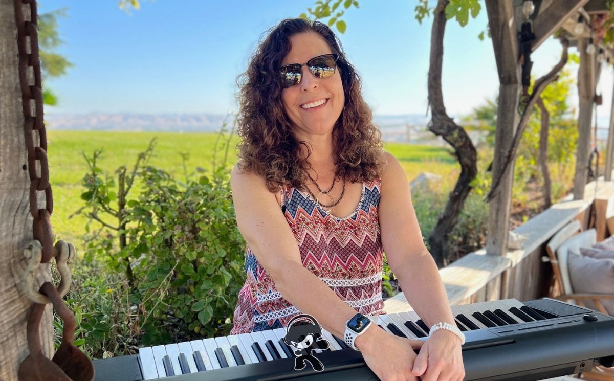 Dana Halle - Stop (Indie Pop)