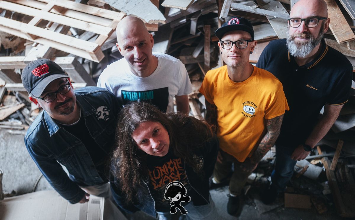 Friends With Boats - Surprise, Surprise (Post-Hardcore)