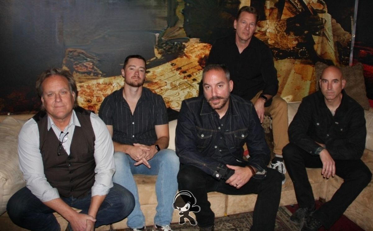 One Hundred Paces - In Your Head (Alternative Rock)