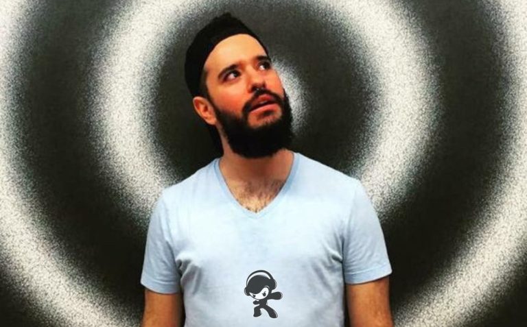 Zack Gross - Escape (Indie Electronic)