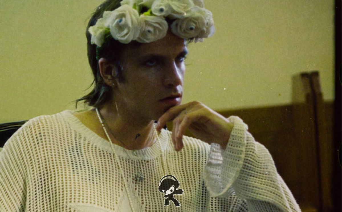 big heck - Secret Blue Trinket (Alternative Rock)