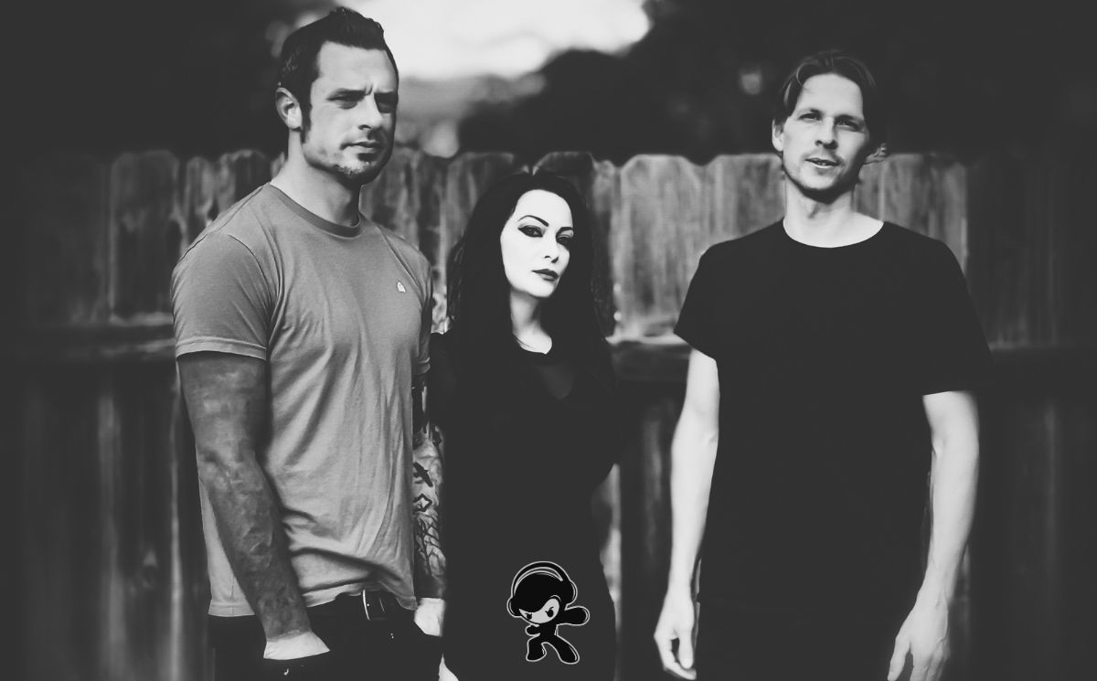 Deflecting Ghosts - Risen (Alternative Metal)